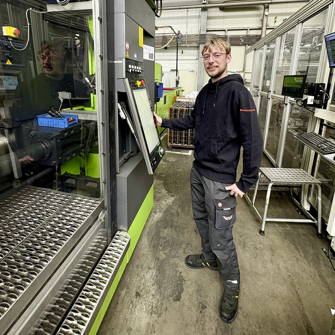 Konrad, Kunststoff- und Kautschuktechnologe
