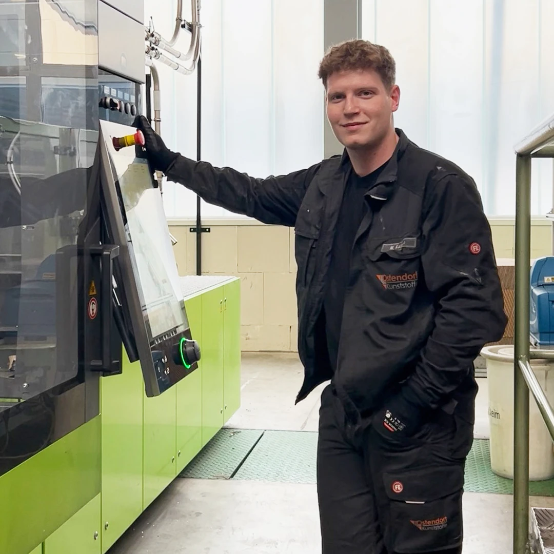 Maurice, Kunststoff- und Kautschuktechnologe